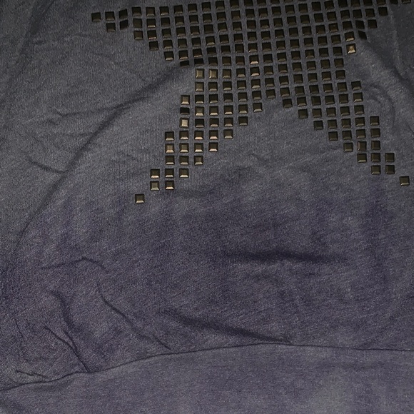 TPARTY DISTRESSED GRAYISH BLUE TOP WITH CUTOUT SLEEVES  AND GOLD STUDED STAR - Picture 7 of 11